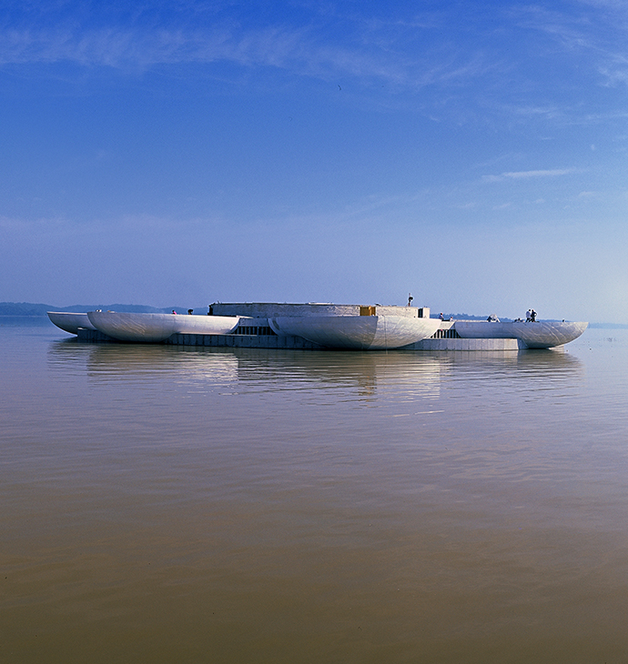 ���ճ�����ƽ�������̨����