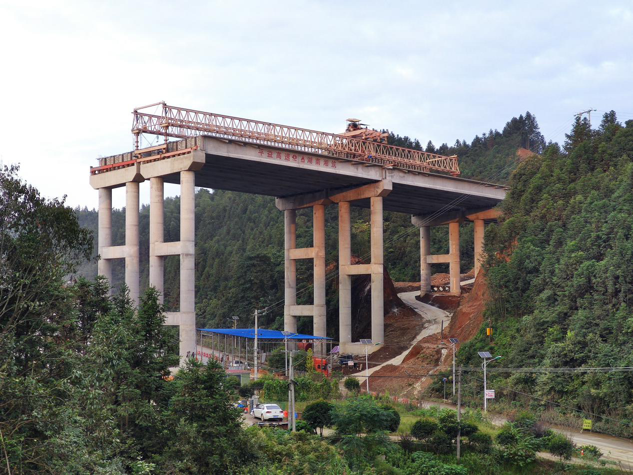 ��Ƭ1��ƽ��7�꣺�����徲ͨ��  ˳������Ͽ�ʡ������ʩ��.png